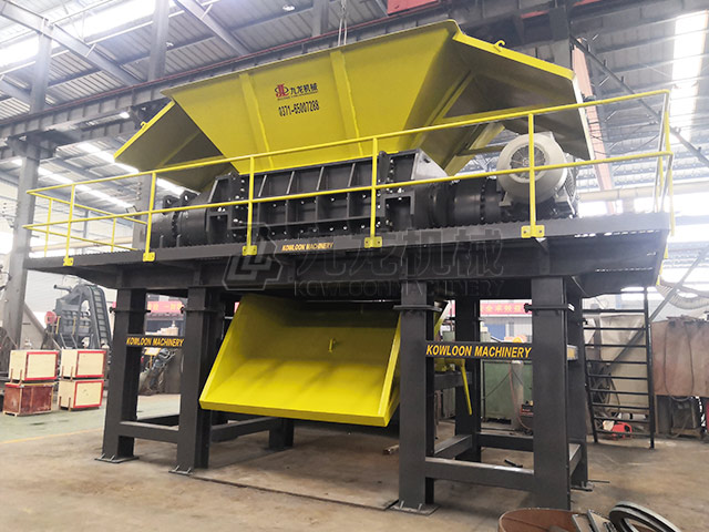 廢鐵撕碎機(jī) 廢鐵撕碎機(jī)